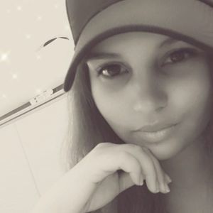 Meet your Posher, Janelle